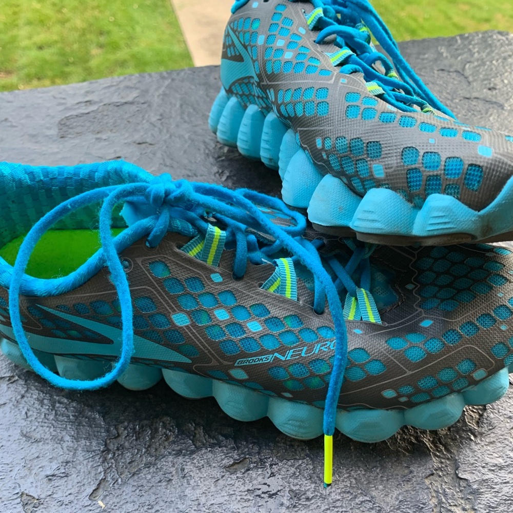 Brooks neuro running shoes